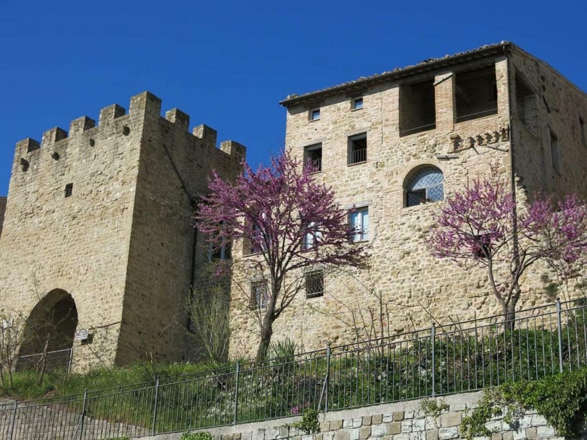 Est Locanda San Ginesio Εξωτερικό φωτογραφία